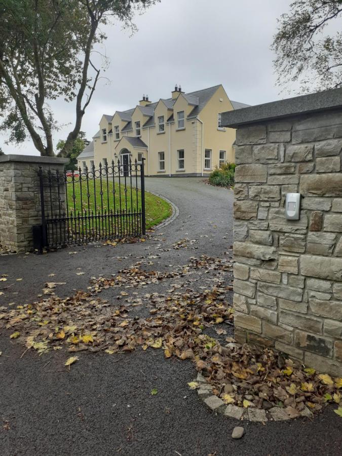 Private Room In Superb House Bed 1 Nobber Exterior photo