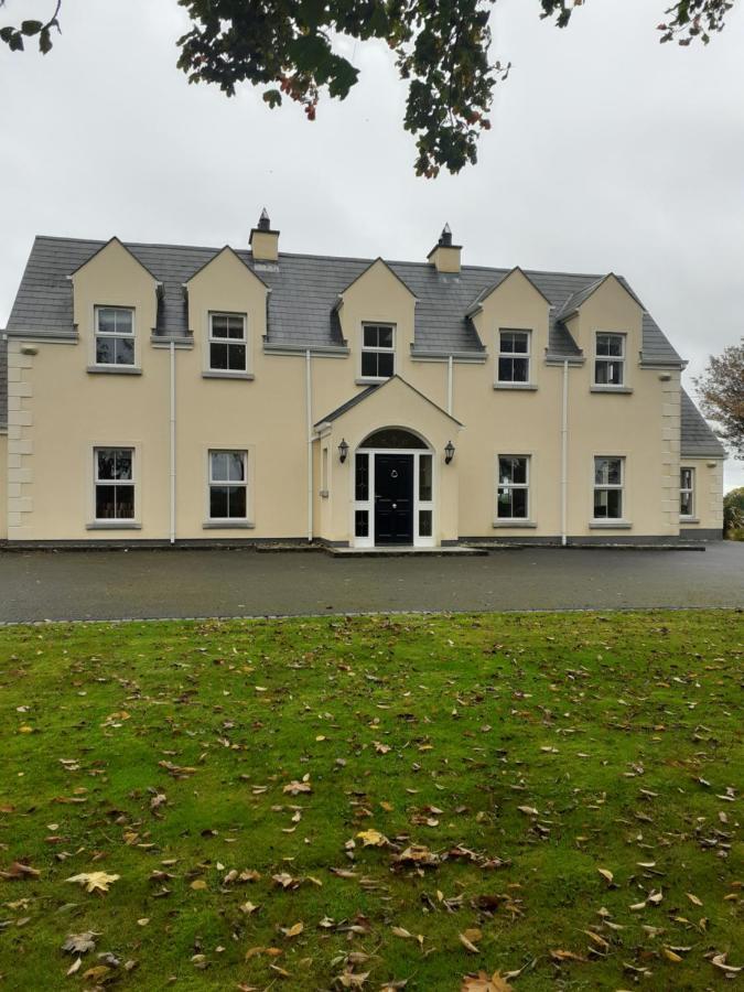 Private Room In Superb House Bed 1 Nobber Exterior photo